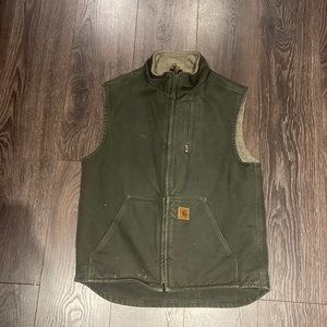 CARHARTT LOOSE FIT WASHED DUCK SHERPA-LINED
MOCK-NECK VEST WORN VINTAGE LOOK